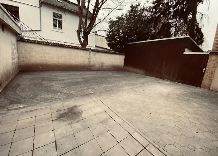 Lovely 1-bed In * Coblenza